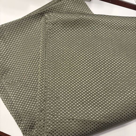 Green Mini Square Print Tablecloth 57” x 114” - Picture 1 of 13